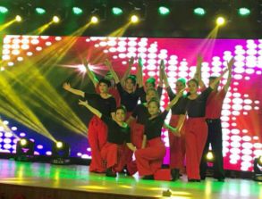 蕪湖郵政工會(huì)職工健身舞蹈《今夜舞起來(lái)》在安徽省郵政行業(yè)職業(yè)技能大賽頒獎(jiǎng)晚會(huì)獲好評(píng)